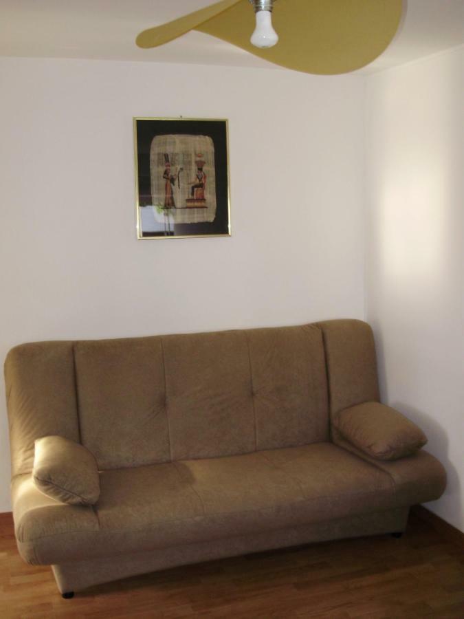 Tea1 Apartment Pula Bagian luar foto